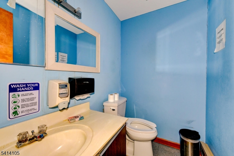 Hospital area - Commercial Sale