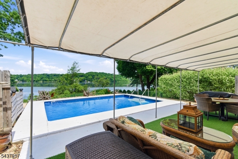 Lake - Residential