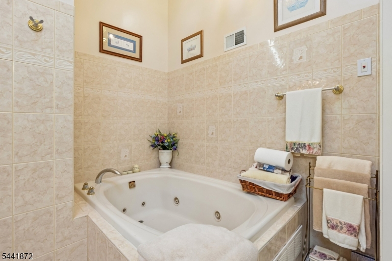 Woodland Hills - Residential