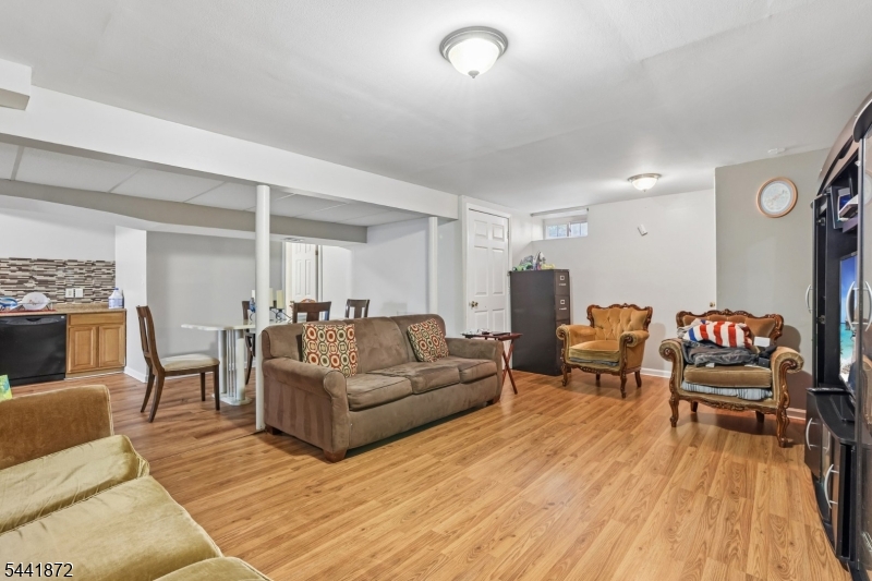 Woodland Hills - Residential