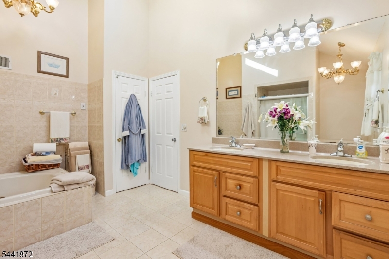 Woodland Hills - Residential