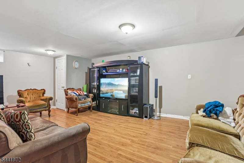 Woodland Hills - Residential