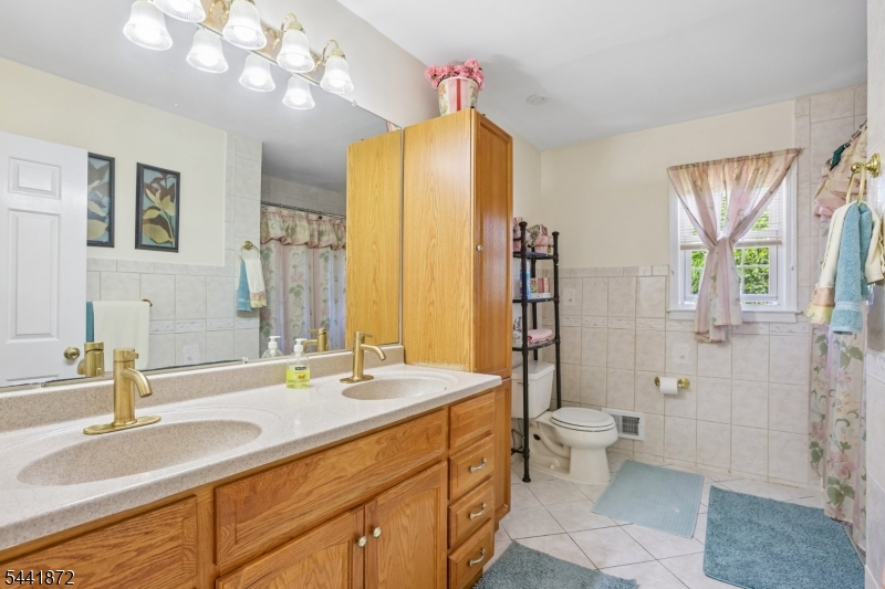 Woodland Hills - Residential