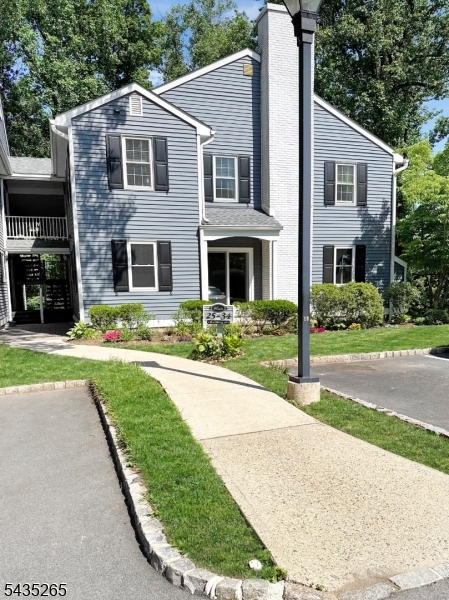 Countryside Manor - Residential