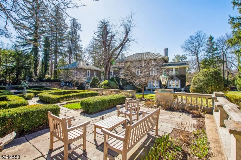 Short Hills - Residential