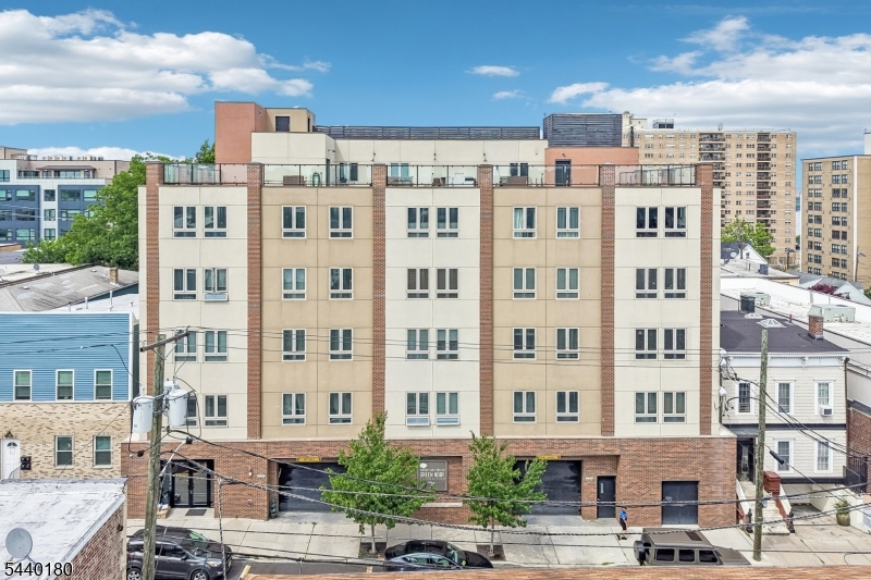 Green Roof Condominium - Residential