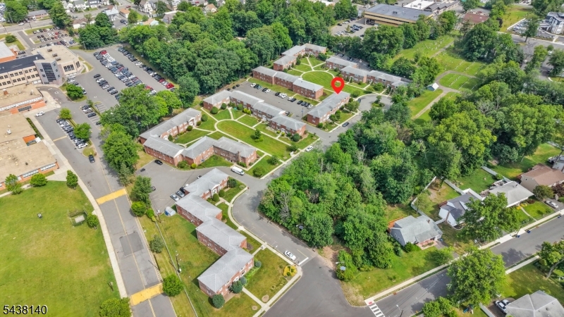 Crestmont Gardens - Residential