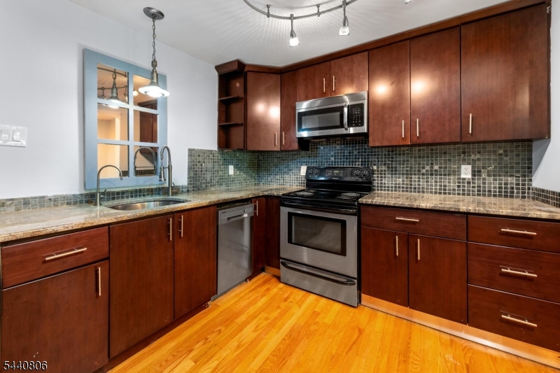 Upper Greenwood Lake - Residential