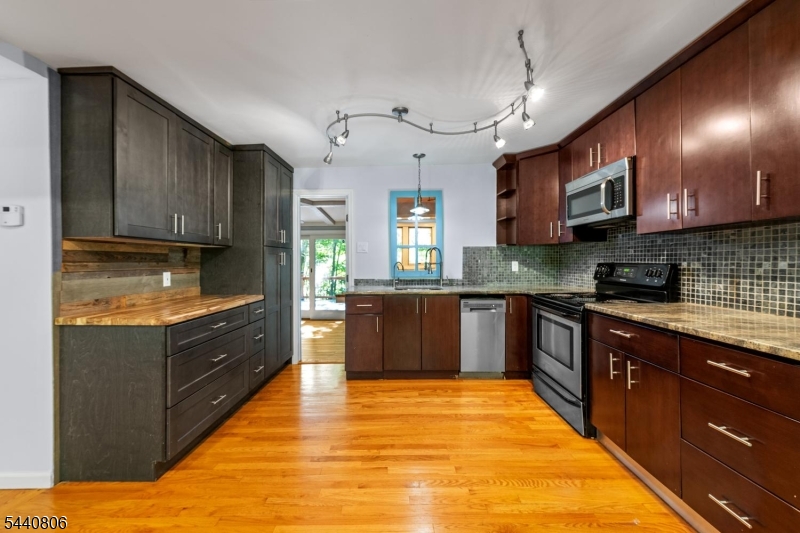 Upper Greenwood Lake - Residential