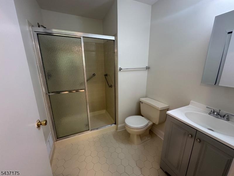 Governor Pointe - Residential Lease