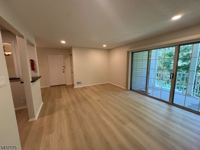 Governor Pointe - Residential Lease