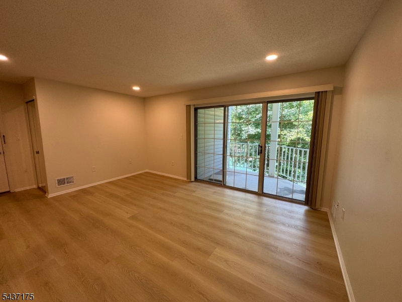 Governor Pointe - Residential Lease