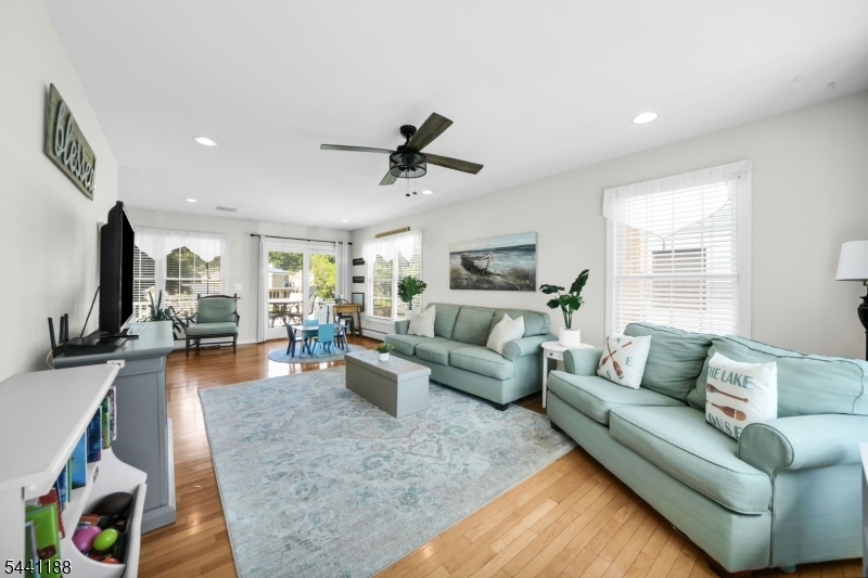Brights Cove/Lake Hopatcong - Residential