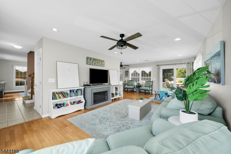 Brights Cove/Lake Hopatcong - Residential