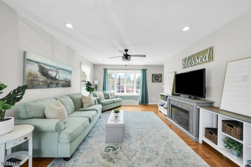 Brights Cove/Lake Hopatcong - Residential