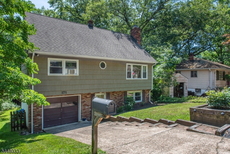 Skyline Lakes - Residential