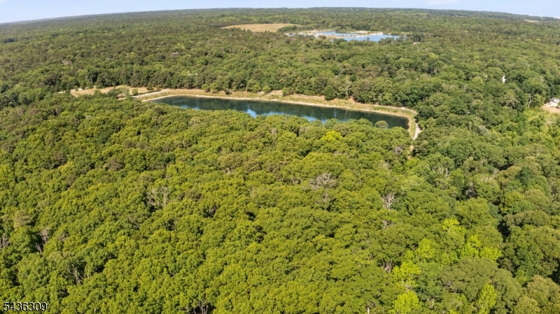 Endless possibilities start here! This prime parcel of land offers the perfect opportunity to build your dream home, vacation retreat, or future investment in a desirable location. Whether you're looking for privacy, space, or the freedom to create something truly your own, this property delivers the blank canvas you've been searching for. Enjoy the flexibility to design and build to your vision while still being conveniently located near local amenities, major routes, shopping, dining, and recreational attractions. Opportunities like this are becoming harder to find secure your piece of land today and bring your plans to life. Build now, invest for the future, or hold for long-term value don't miss this opportunity!
