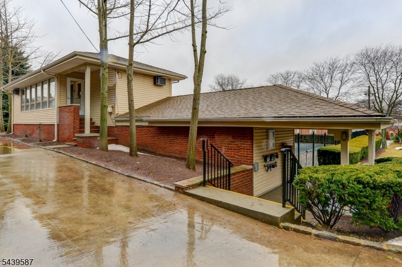 Riverview Houses - Residential