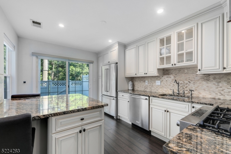 Hamilton Woods - Residential