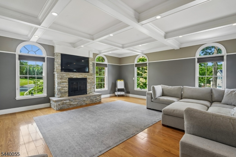 Ironia - Residential