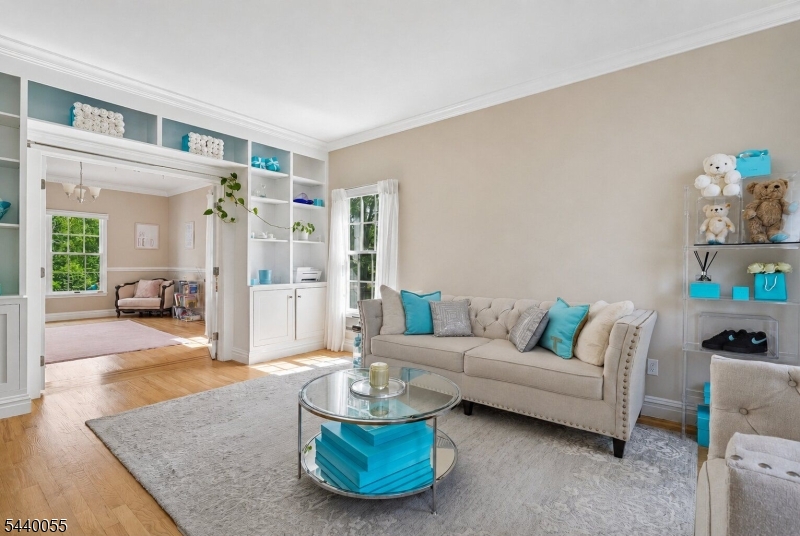 Ironia - Residential