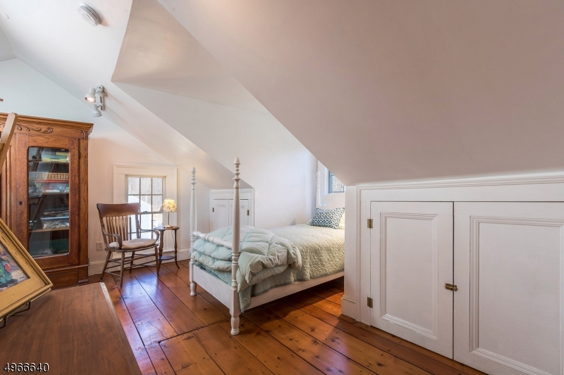 POTTERSVILLE - Residential