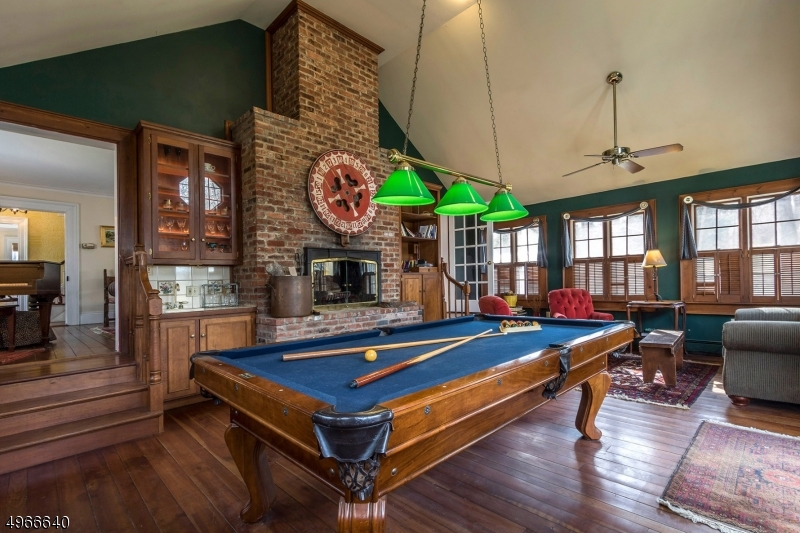 POTTERSVILLE - Residential
