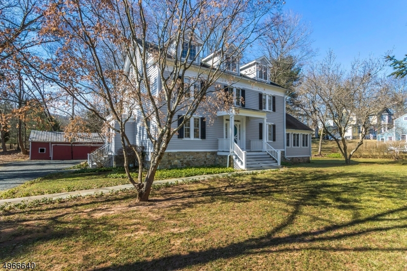 POTTERSVILLE - Residential