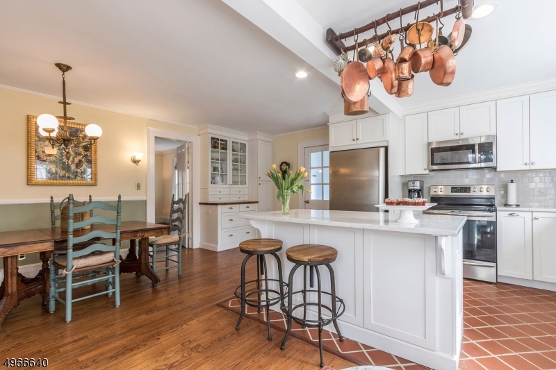 POTTERSVILLE - Residential