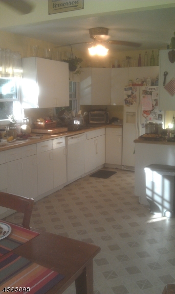 IN TOWN - Residential Lease