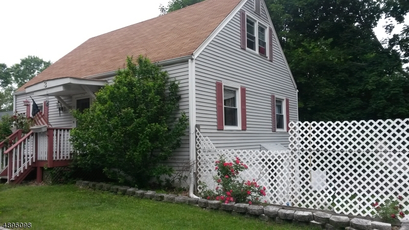 IN TOWN - Residential Lease