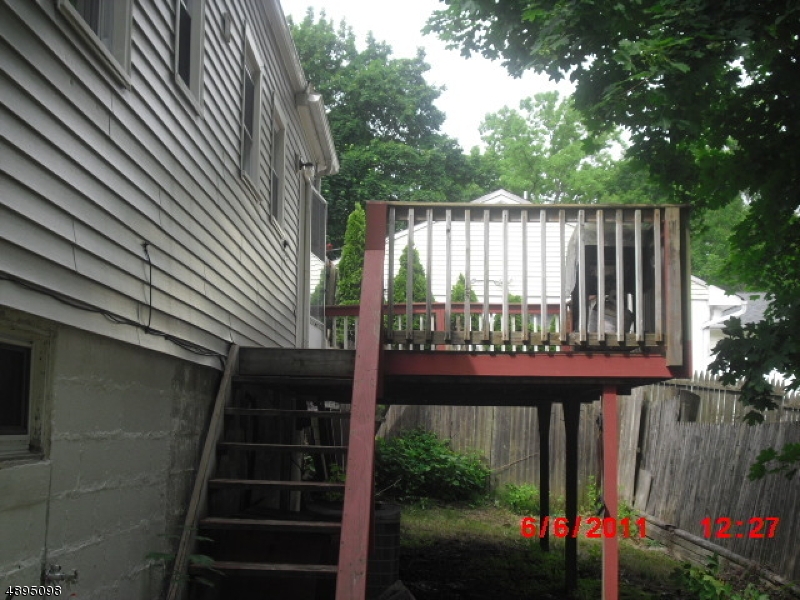 IN TOWN - Residential Lease