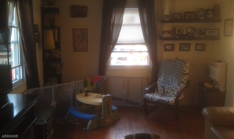 IN TOWN - Residential Lease