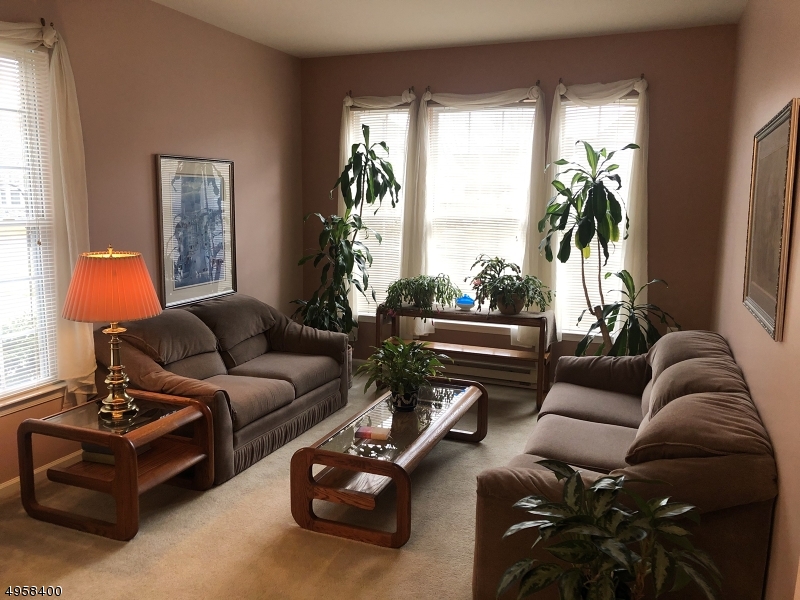 FOREST HILL - Residential