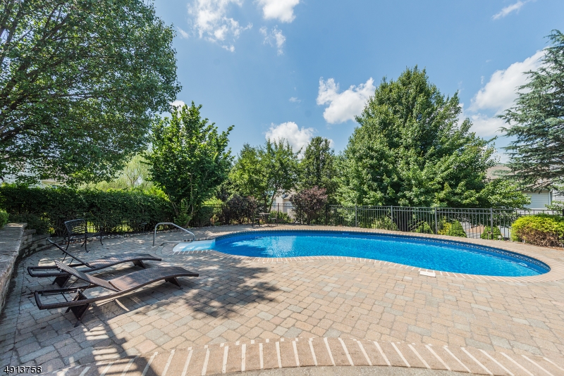 Brittany Hills - Residential