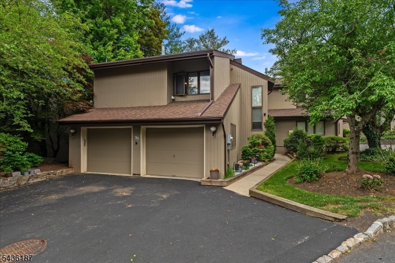 Stonegate at Watchung - Residential