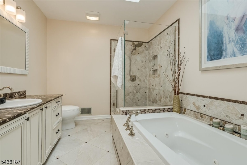 Stonegate at Watchung - Residential