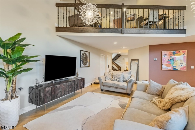 Stonegate at Watchung - Residential