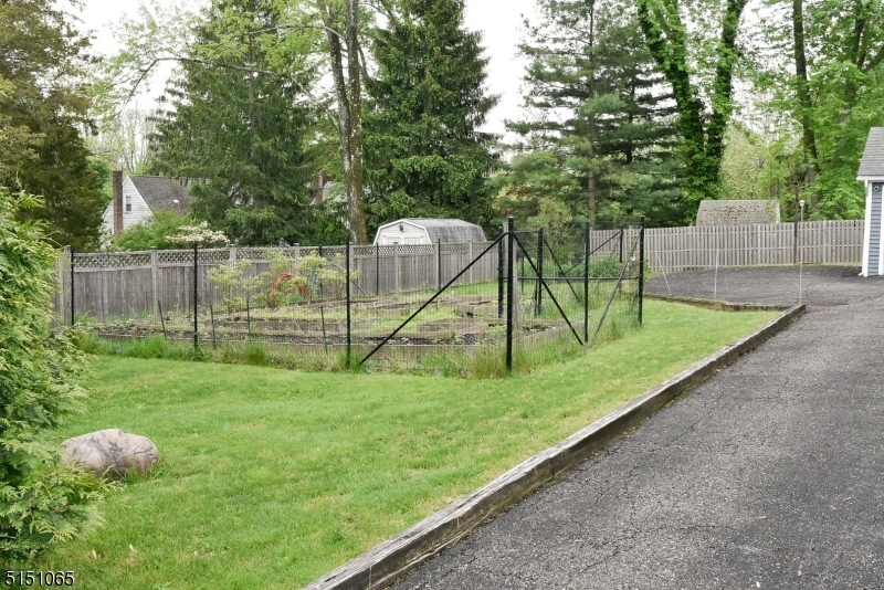 Cedar Knolls - Residential