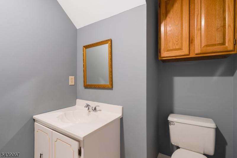 Crestwood Commoms - Residential
