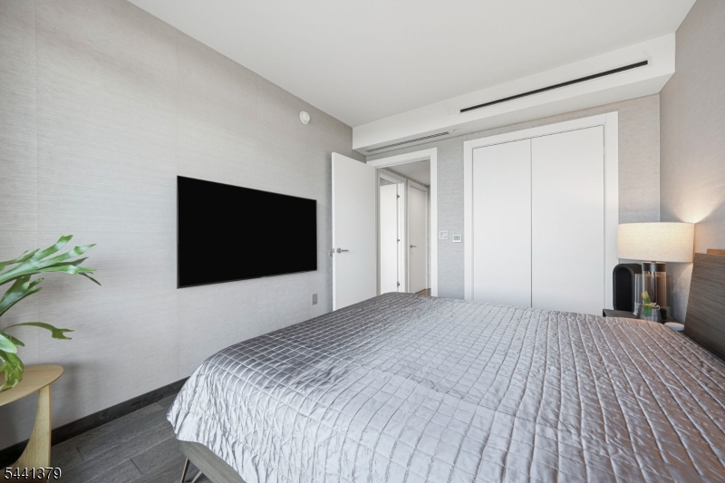 One Park - Residential