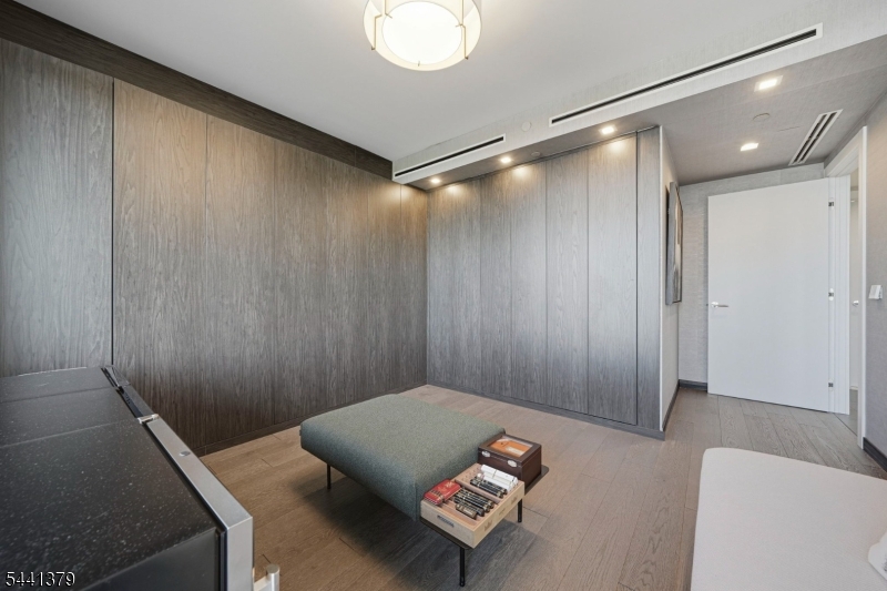 One Park - Residential