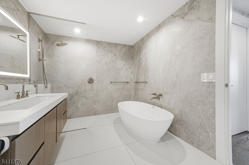 One Park - Residential