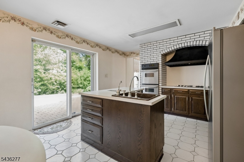 Upper Mountainside - Residential