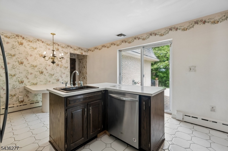 Upper Mountainside - Residential