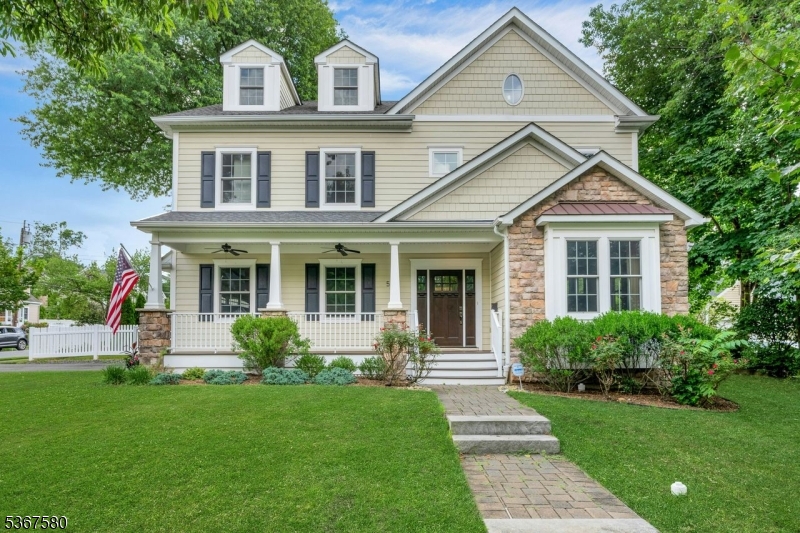 Knollwood Section - Residential