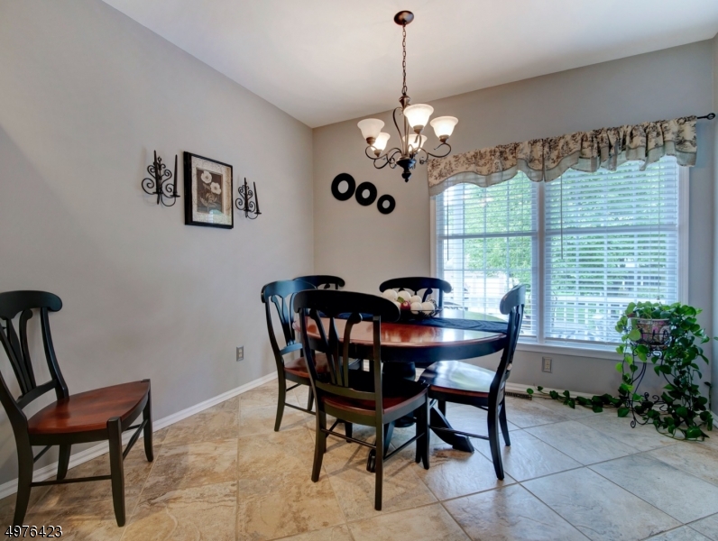 POETS PEAK - Residential