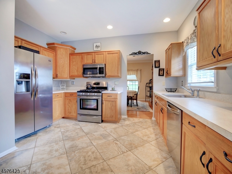 POETS PEAK - Residential