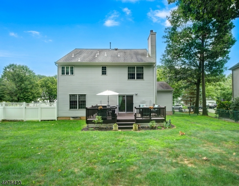 POETS PEAK - Residential