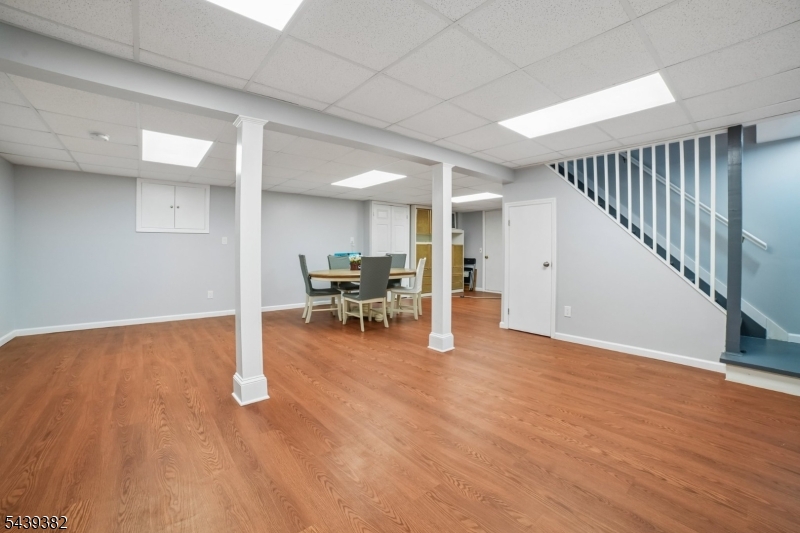 BROADLAWN - Residential